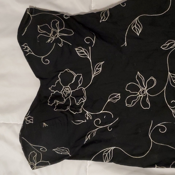 Womens WHITE HOUSE BLACK MARKET dress - Picture 2 of 3